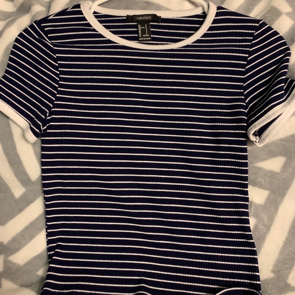CUTEST STRETCHY TEE